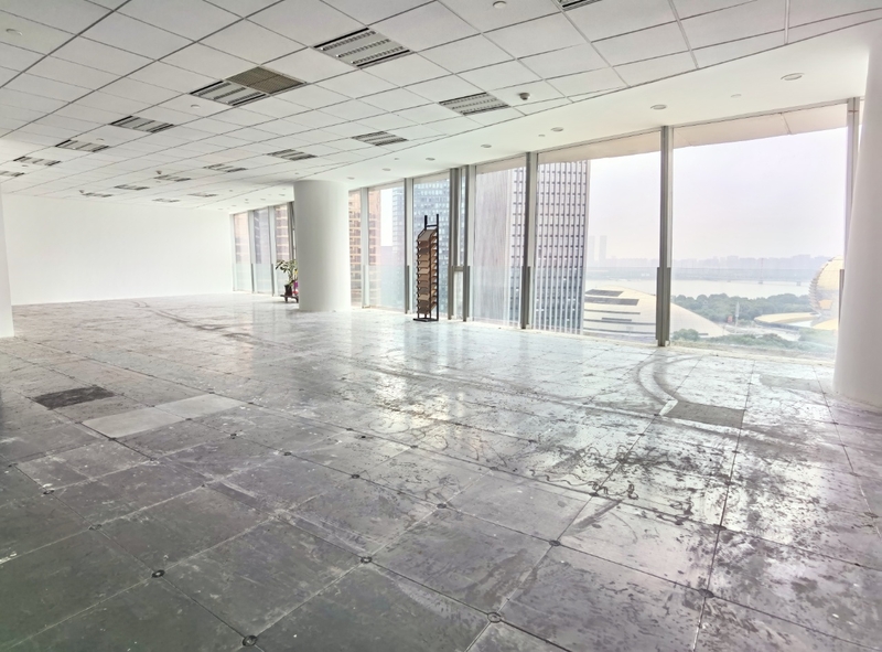 来福士广场出租-423.55m²-标准交付